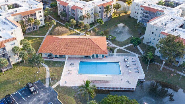 Building Photo - 1820 SW 81st Ave