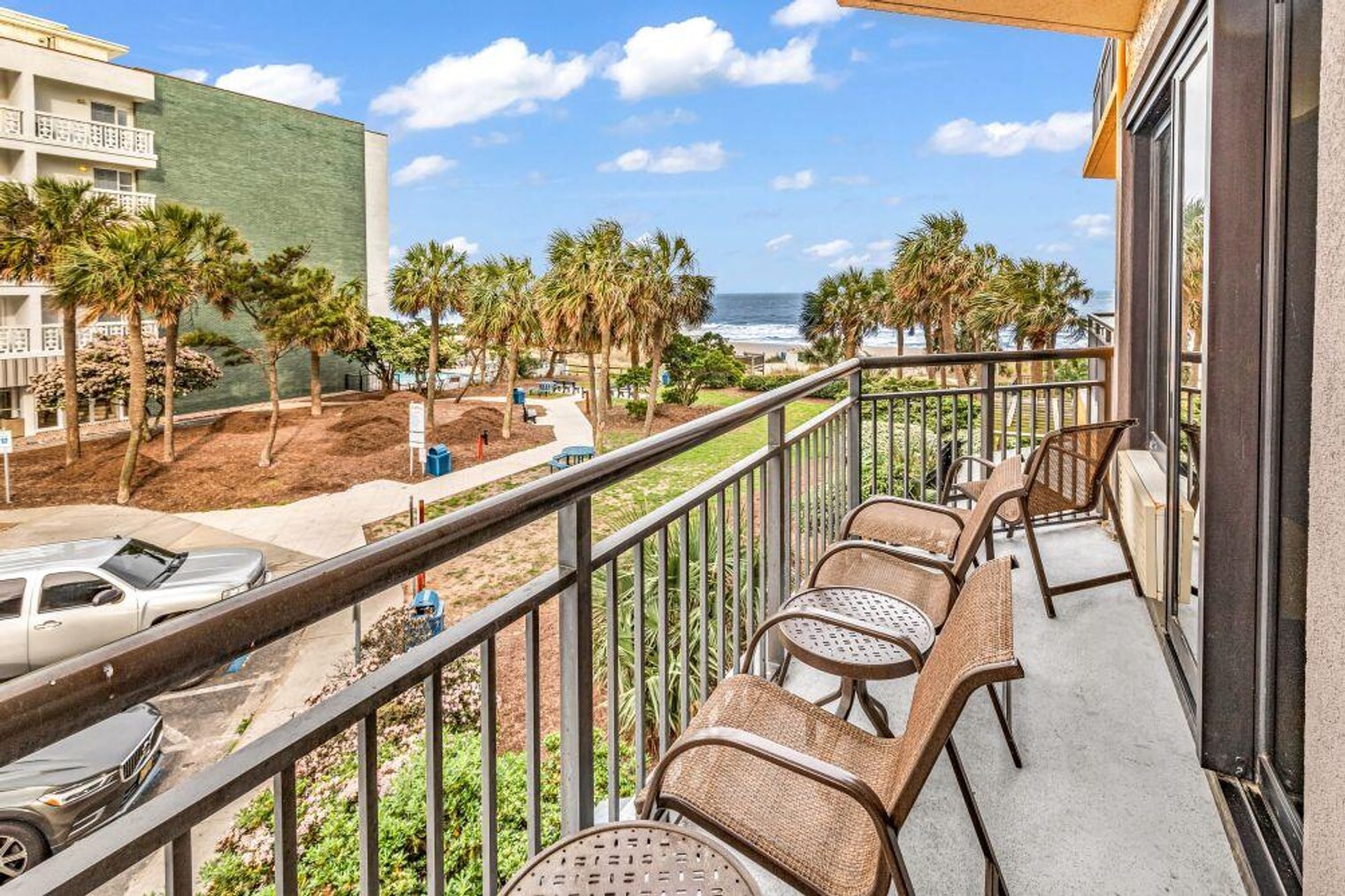 Building Photo - 2710 N Ocean Blvd