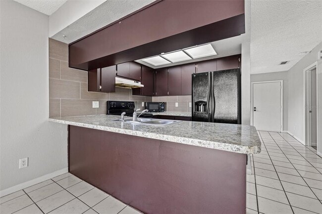 Building Photo - 2715 63rd Terrace N