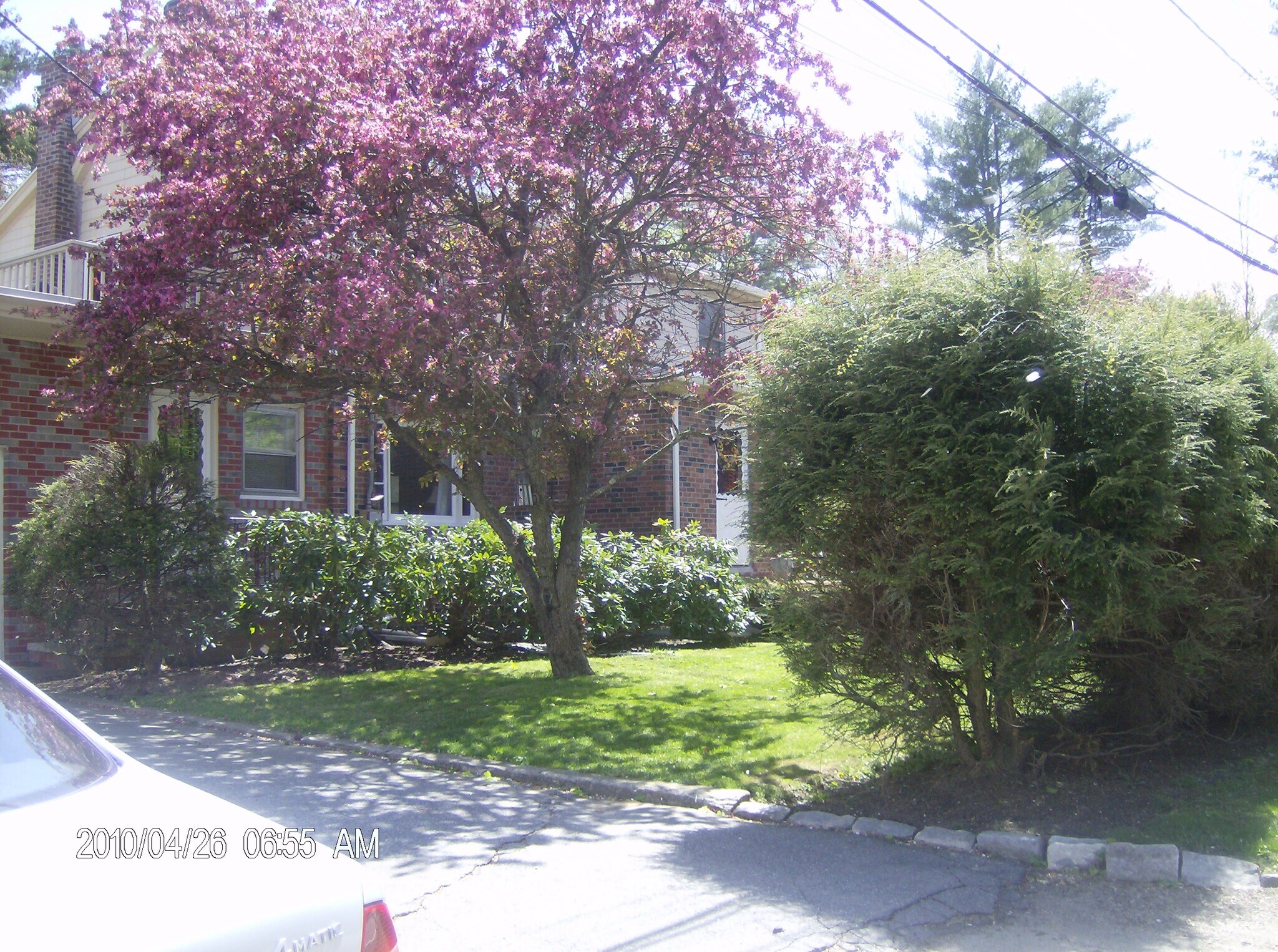 Building Photo - 34 Pond St