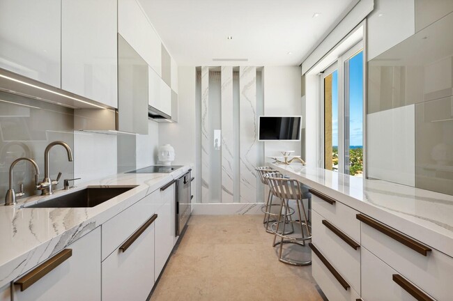 Building Photo - 150 Bradley Pl