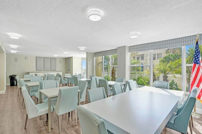 Building Photo - 5200 N Ocean Blvd