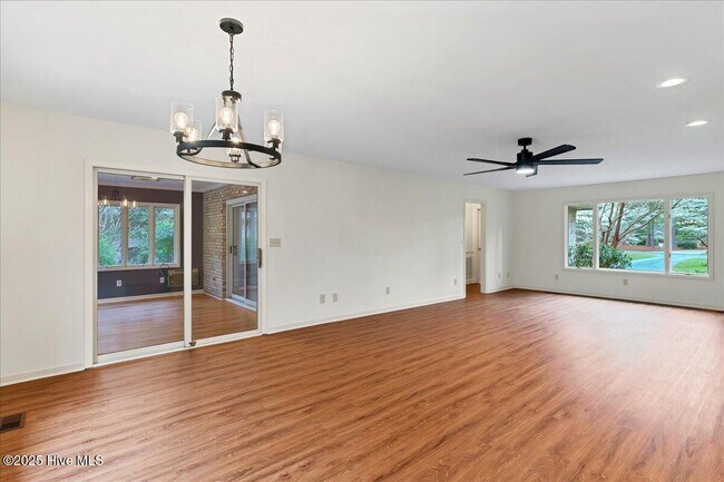 Building Photo - 40 Bogie Dr