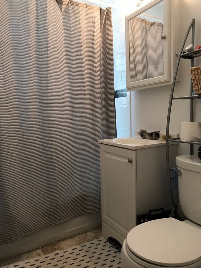 Building Photo - 1615 Commonwealth Ave