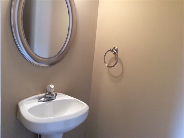 Building Photo - 1824 Baslia Ln