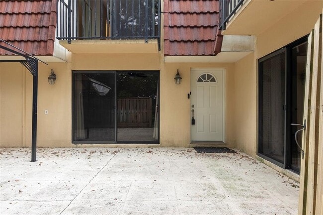 Building Photo - 2606 6th Ct