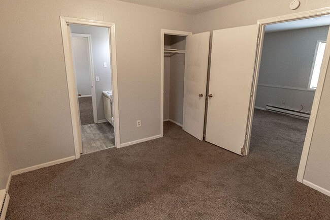 Building Photo - 1431 N Dawn Dr