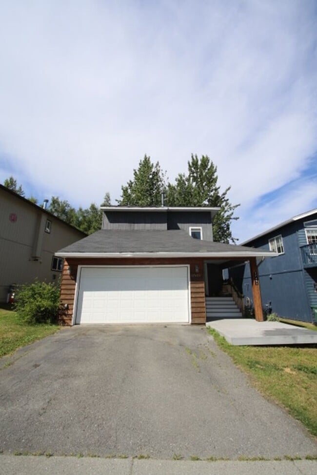 Building Photo - Cozy 3 Bedroom, 2.5 Bath Home in Eagle River