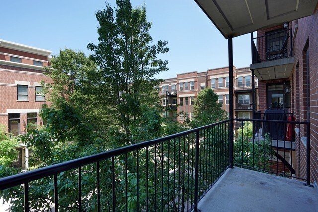 Building Photo - 343 W Old Town Ct