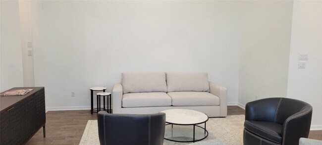 Building Photo - 204 Cider Gum Pl