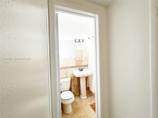 Building Photo - 1255 Marseille Dr