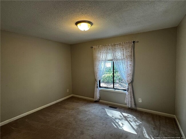 Building Photo - 6739 Irongate Dr