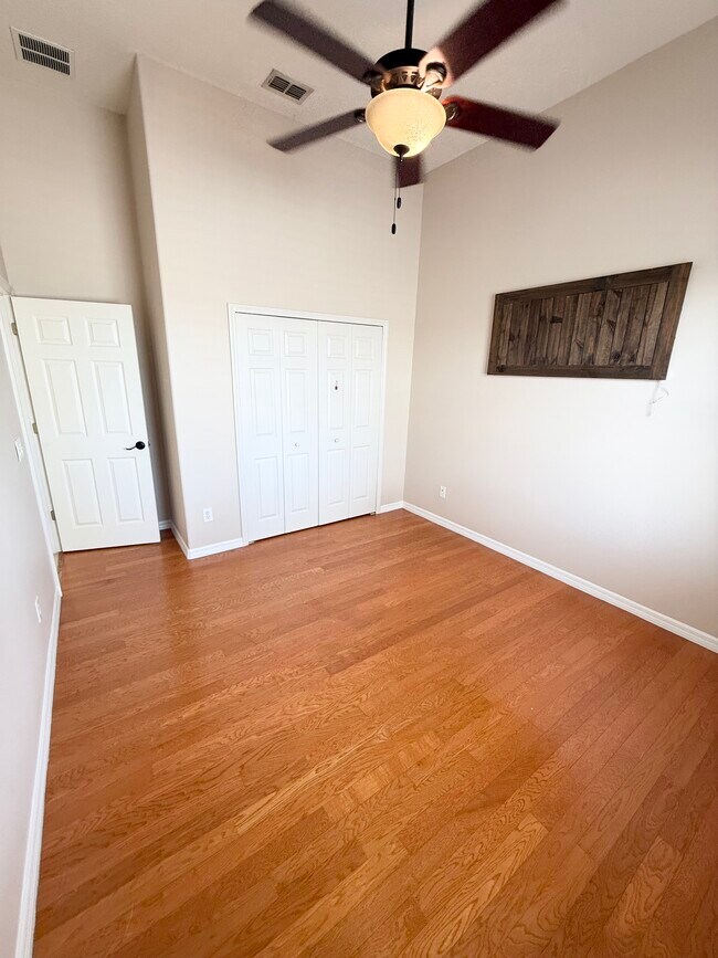 Building Photo - 4420 Harts Cove Way