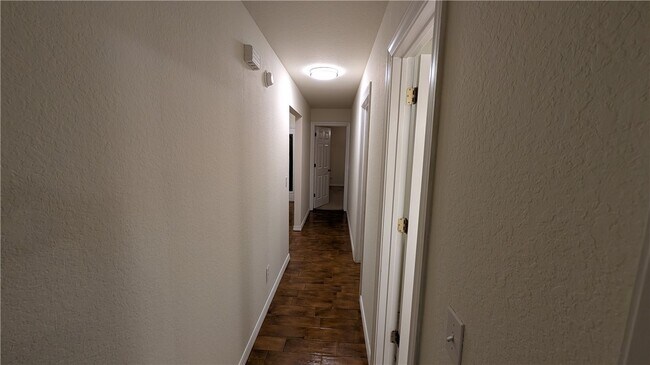 Building Photo - 2783 Boxwood Dr