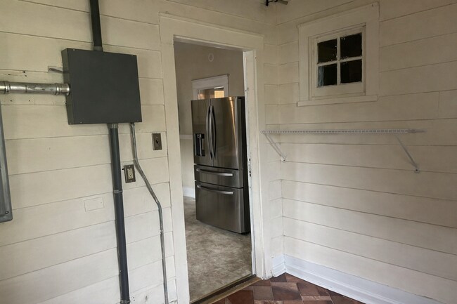 Building Photo - 2502 Blair Blvd