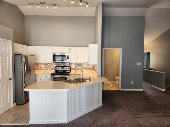 Great for entertaining - 2525 Hidden Meadow Ln