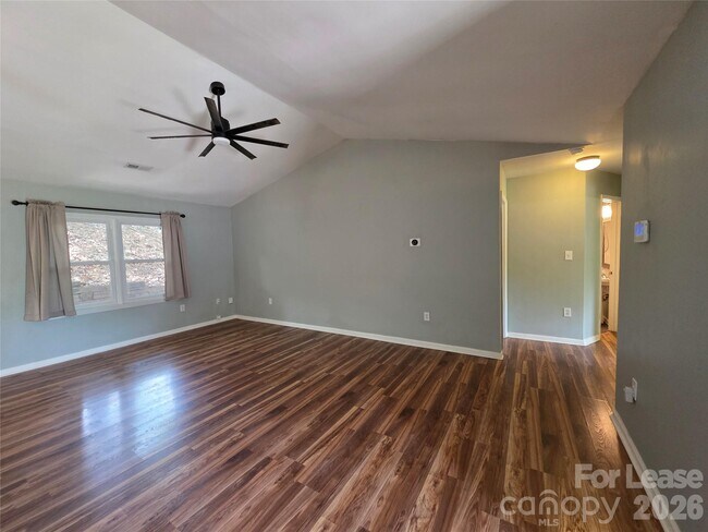 Building Photo - 221 Auten Cir