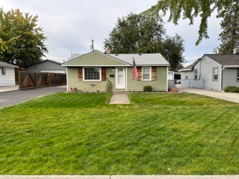 Building Photo - 1411 E Nebraska Ave