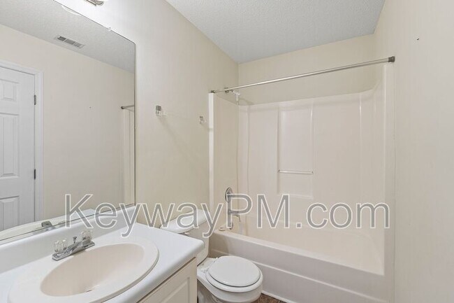 Building Photo - 3060 Abba Dr