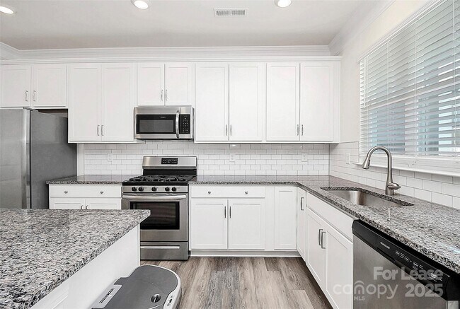 Building Photo - 10436 Glenmere Crk Cir