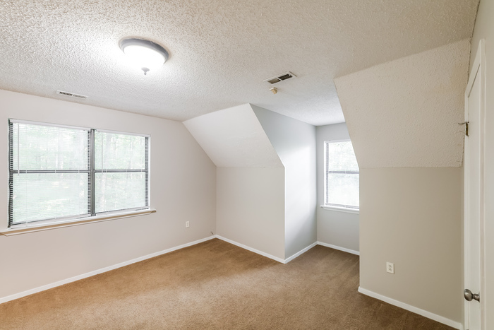 Building Photo - 13029 Allison Dr