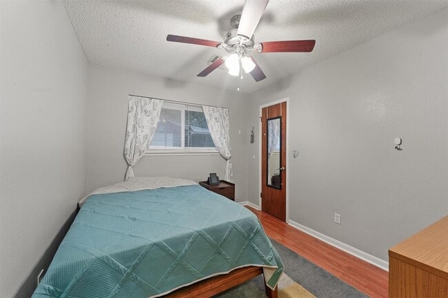 Building Photo - 14206 Duncannon Dr