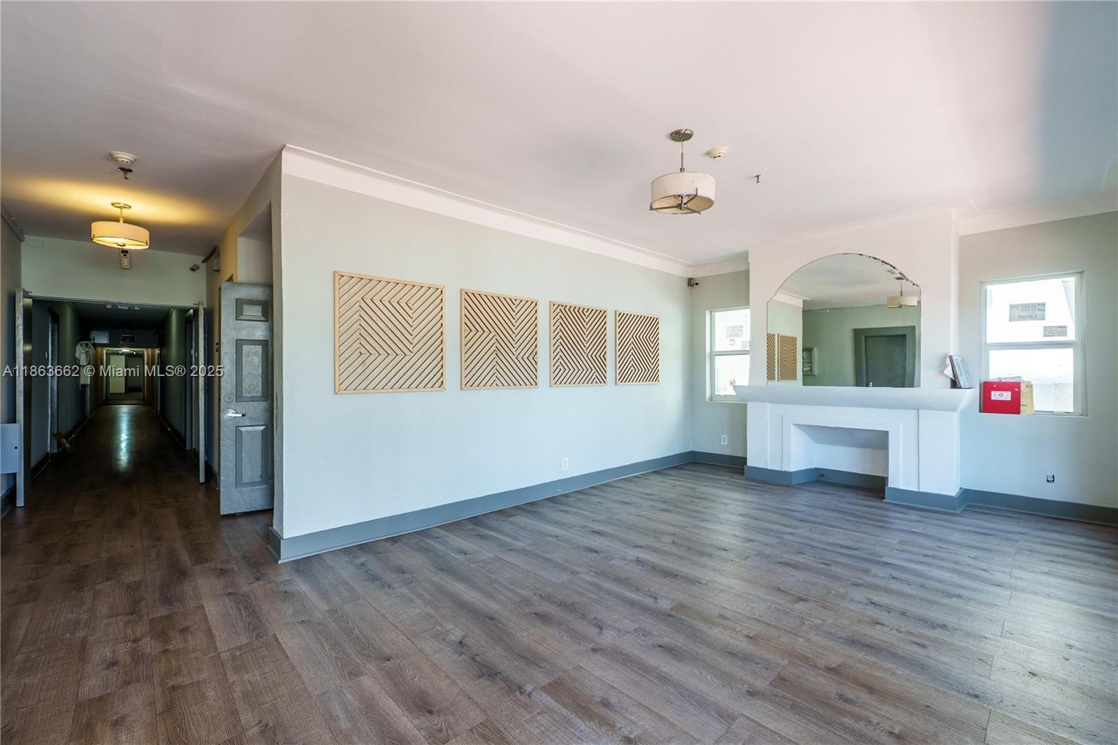 Building Photo - 1320 Drexel Ave