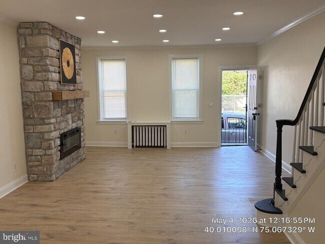 Building Photo - 5349 Eadom St