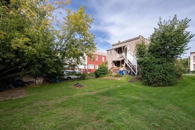 Building Photo - 233 Stow Ave