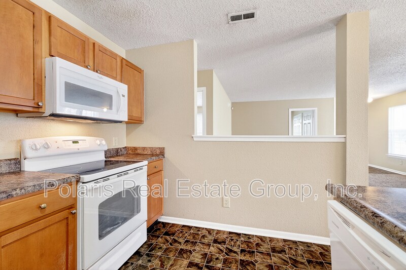 Building Photo - 12830 Freedom Dr