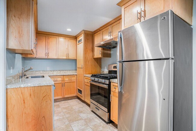 Building Photo - 1203 Benton St. - 1 bedroom | 1 bath