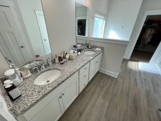 Building Photo - 3533 Sailfish Dr