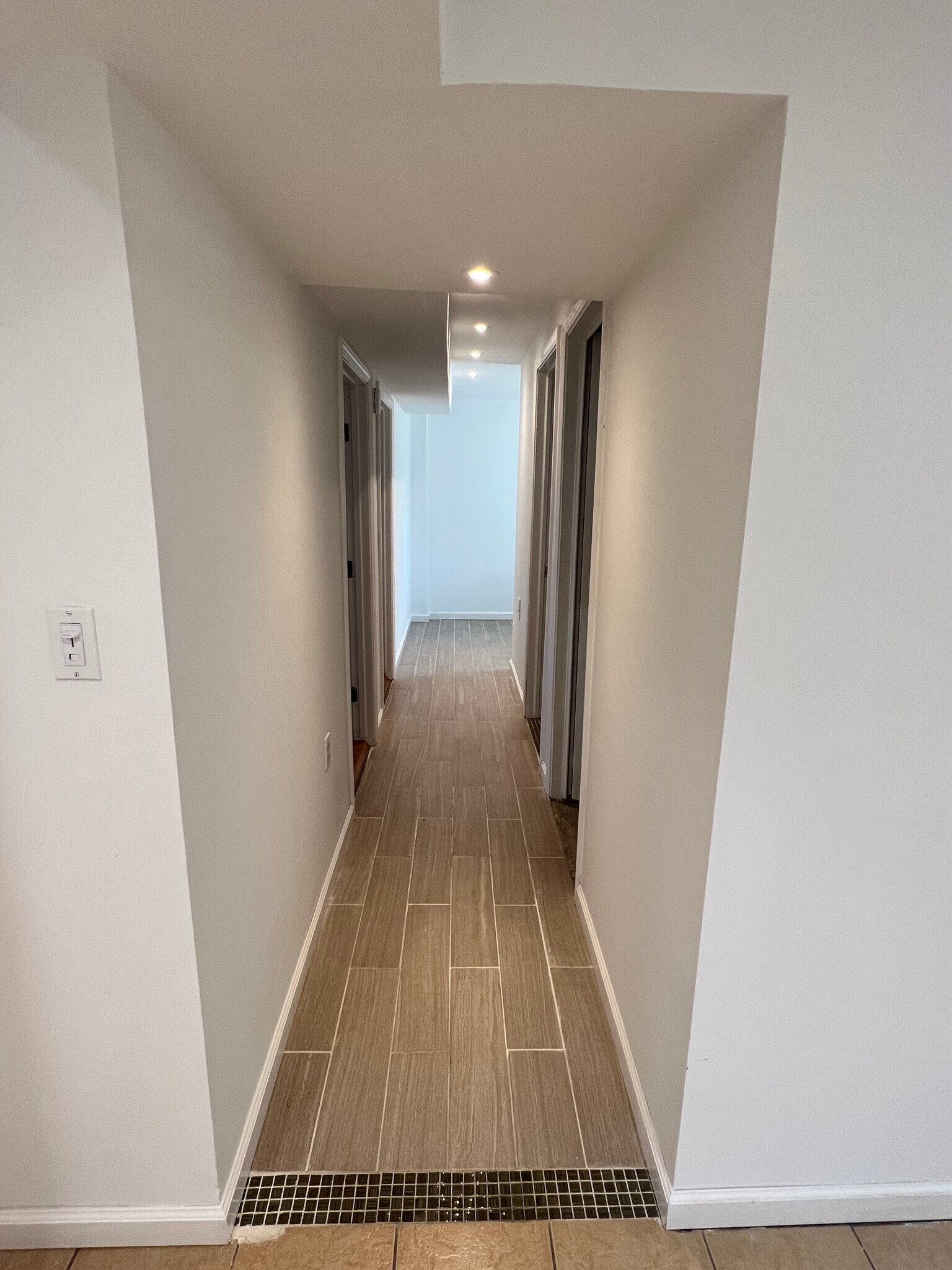 Building Photo - 2507 Sheridan Dr