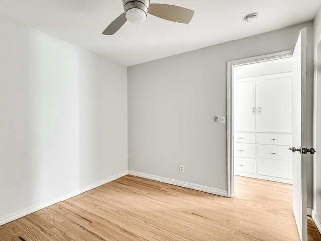 Building Photo - Beautiful Home Just Minutes from the OU Campus!