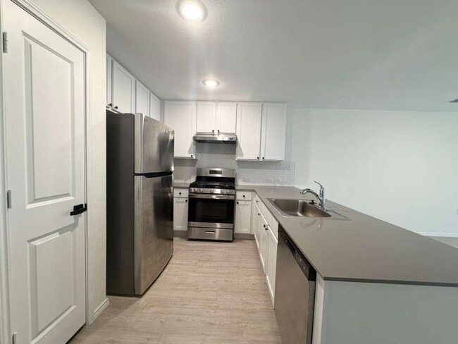 Building Photo - Upgraded New Construction 4/2 with Extended Patio + Park Views