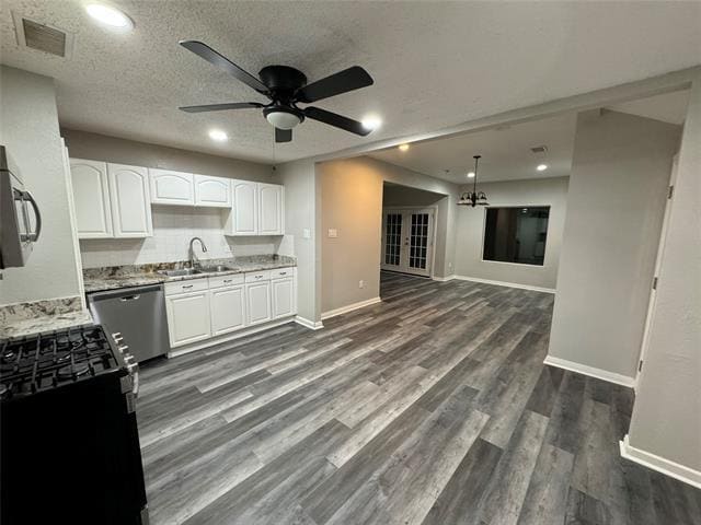 Building Photo - 907 Walters Ln