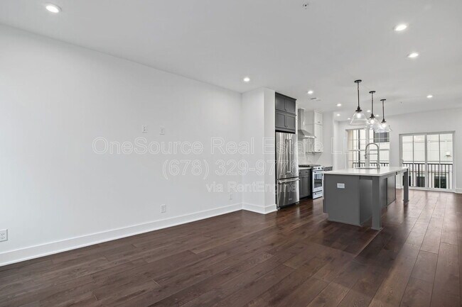 Building Photo - 201 New St