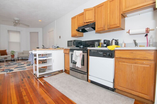 Building Photo - Allston 3 Bed – Heat Included – Deck/Porch – Prime Location – 9/1