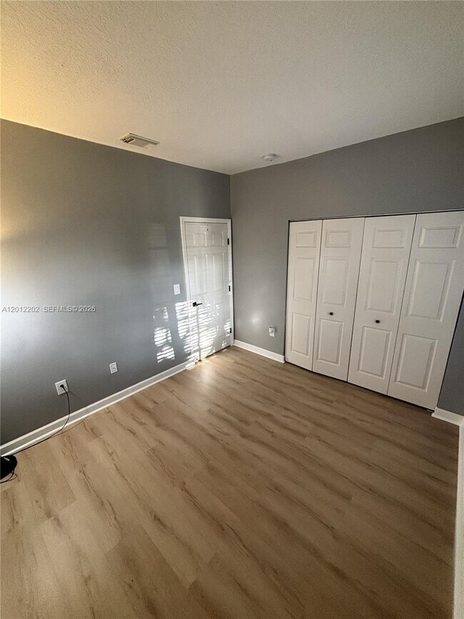 Building Photo - 13941 SW 136th Pl