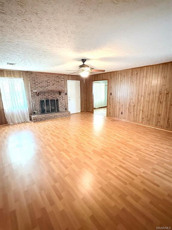 Building Photo - 710 Summer Ln