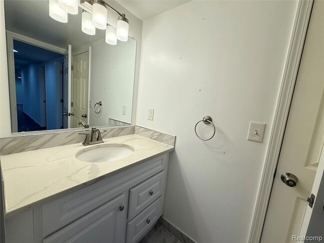 Building Photo - 28975 Hearthstone Dr