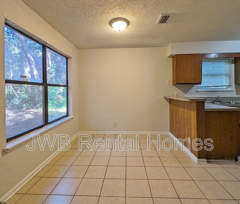 Building Photo - 4442 Georgetown Dr