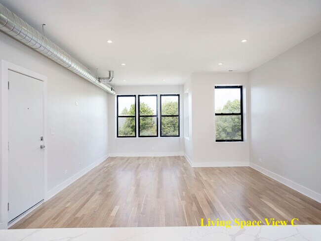 Building Photo - 6103 S Kenwood Ave