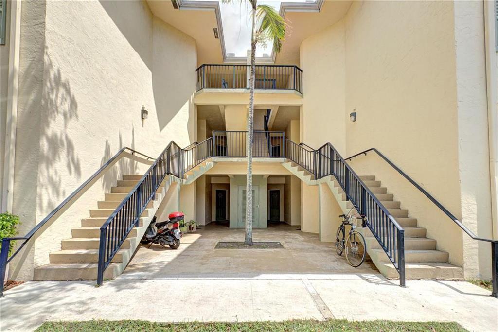 Building Photo - 2445 SW 18th Ter