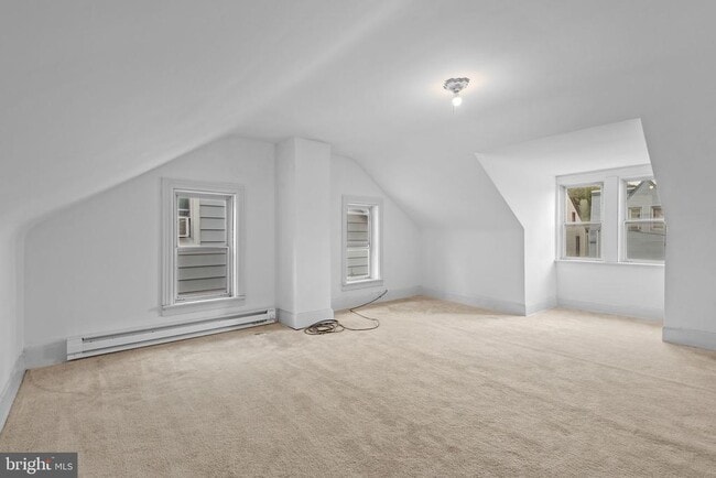 Building Photo - 331 Locust St