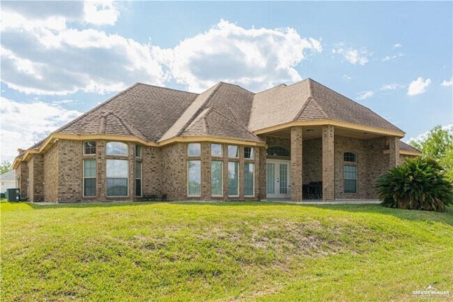Building Photo - 1213 Rhett Dr