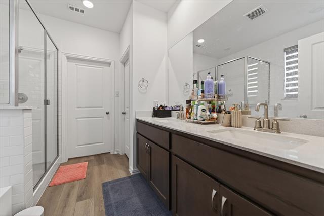 Building Photo - 2409 Lost Crk Dr