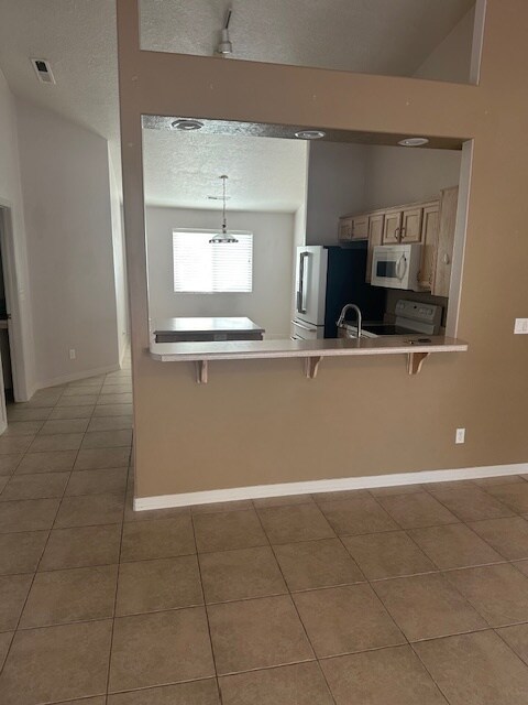 Building Photo - 871 Falcon Glenn Dr