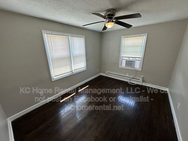 Building Photo - 901 N 16 St