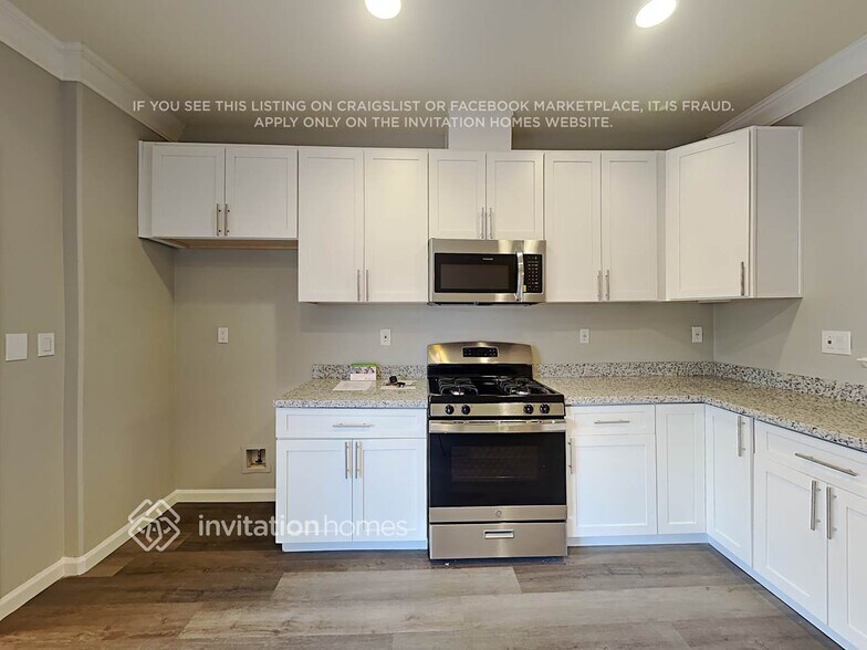 Building Photo - 1520 Bailey Dr